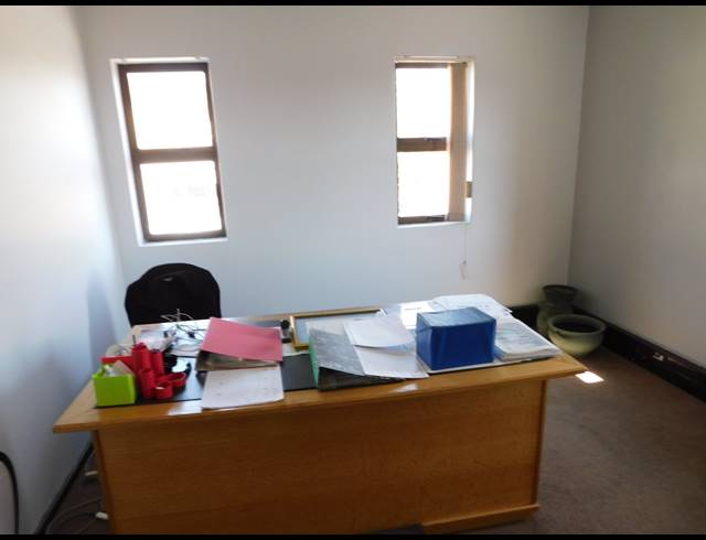 750M² OFFICE FOR SALE IN FERNDALE